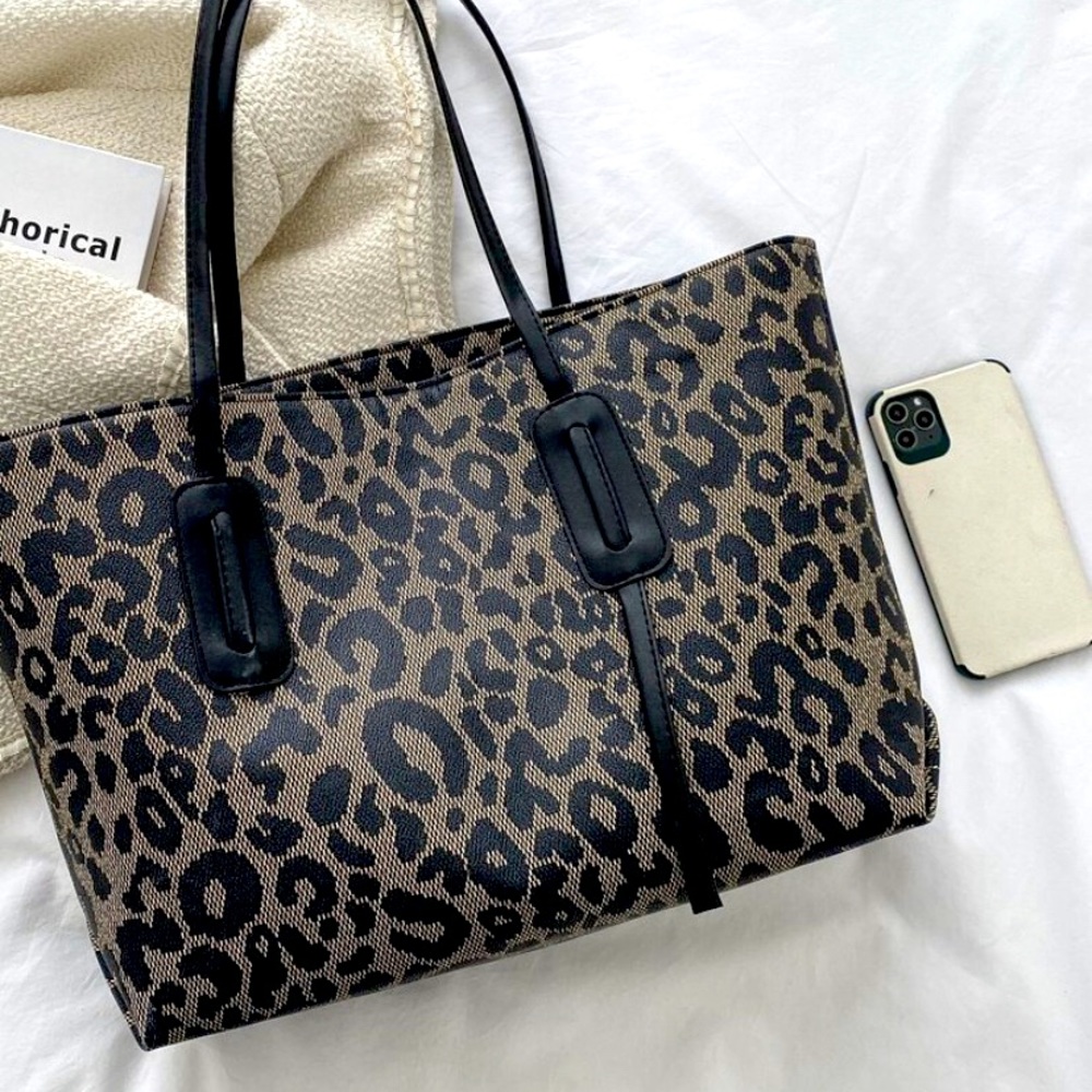Leopard Tote 🖤
